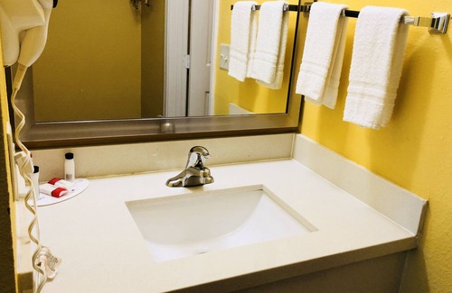 Port Aransas Hotel | Days Inn by Wyndham Port Aransas TX
