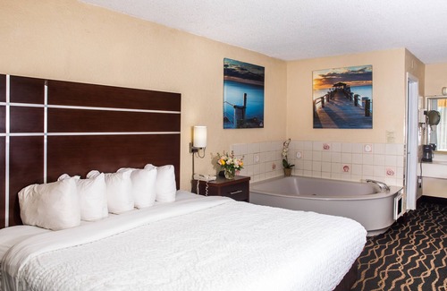 Stuart Hotel | Days Inn by Wyndham Stuart