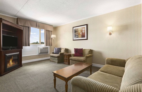 Bridgewater Hotel | Days Inn & Conference Center by Wyndham Bridgewater