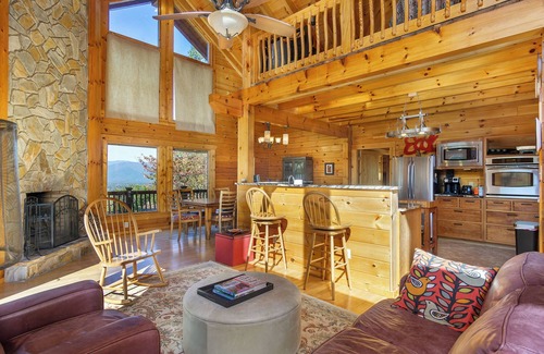 Marion Cabina | Days Like This | Pet Friendly, Charcoal Grill, Deck & Mountain Views! - 2 Bedroom, 2.5 Bathroom