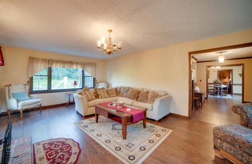 Dayton Casa | Dayton Home with Pool and Deck on 37 Private Acres!