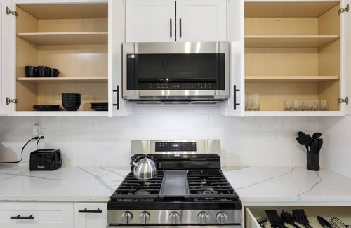 Des Plaines Casa | Dazzling Des Plaines-Single Level Home