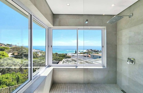 Hout Bay Villa | Dazzling Sea Views and Serenity at Cielo Marr