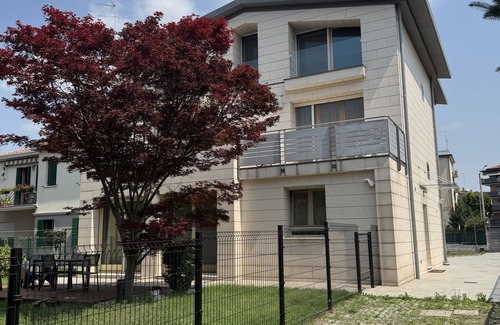 Mestre Apartamento | DB Apartments Il Nido – Elegant Penthouse 15 Minutes from Venice