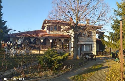 Mladenovac Casa | Dečiji vinogradi Belgrade, Sopot, Kosmaj