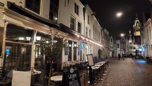Stadhuis Hotel | De Bij Middelbrug