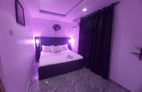 Ilorin Casa | De - Calmcity Guest House