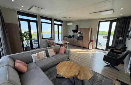 Municipality of Kampen Casa | De IJssel Eilanden Chalet Laguna Kampen mit Zaun Nr 754