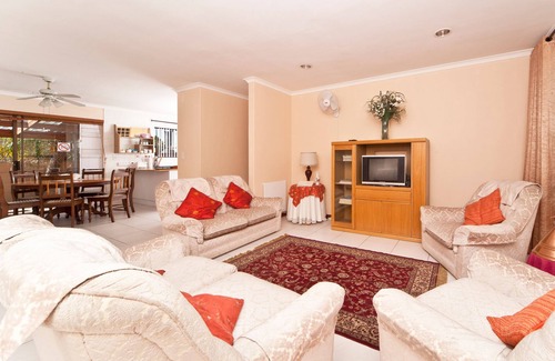 Trawal Apartamento | De Keurboom Guesthouse