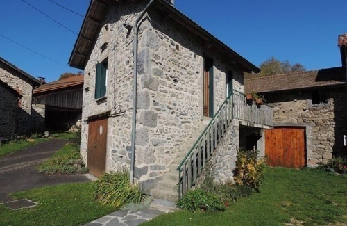 Medeyrolles Casa | De La Fayolle - MEDEYROLLES
