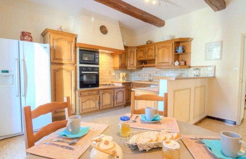 Althen-des-Paluds Casa | de la Roque by Interhome