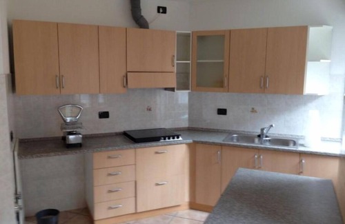 Tirano Apartamento | De La Tour - 2 Bedroom Apartment with Balcony