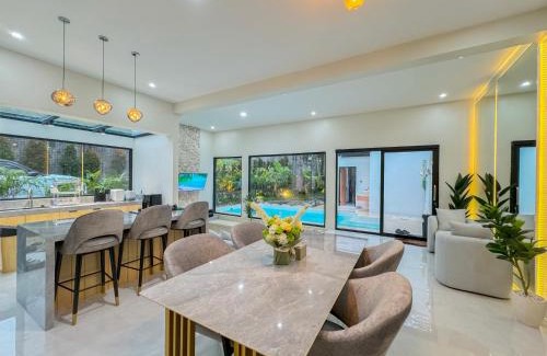 Parongpong Villa | De Luna Villa with private heated pool