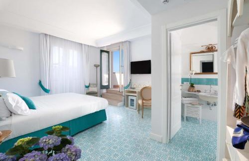 Scala Casa | De Pando Panoramic Suites 1096