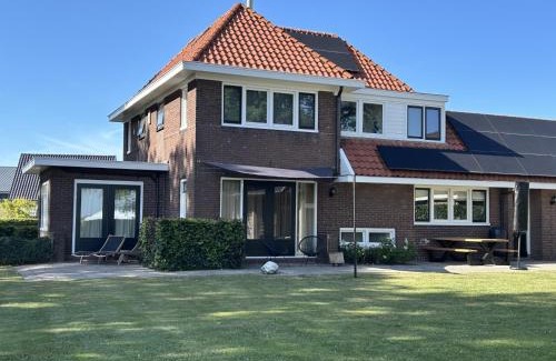 Hornsterzwaag Casa | De Pastorij, heerlijke rustgevende plek tussen de koeien!