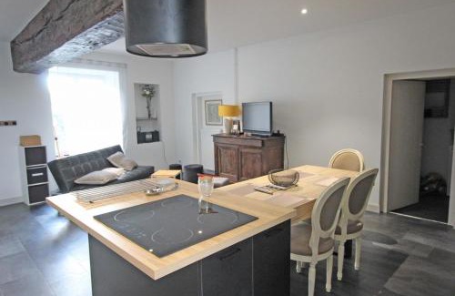 Saint-Just-le-Martel Casa | De pelage