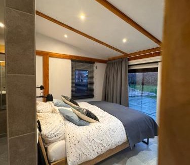's-Gravendeel Cama Y Desayuno | De Seuterhoeve