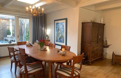 Grou Cama Y Desayuno | De Thuiskamer in Grou als B&B of Vakantiehuis