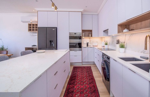 Stellenbosch Central Apartamento | De Waal Grandeur Apartment - Stellenbosch CBD Luxury Stay