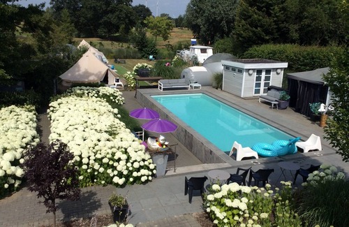 Paal Villa | Alquiler de chalet en De Witte Merel con glamping y bienestar.