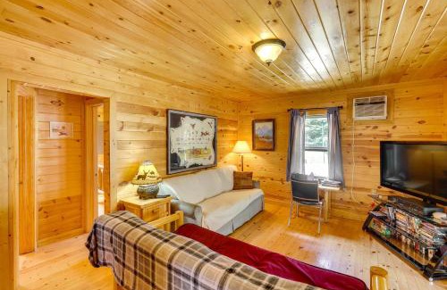 Deadwood Casa | Deadwood Wolf Cabin with Fire Pit and Grill