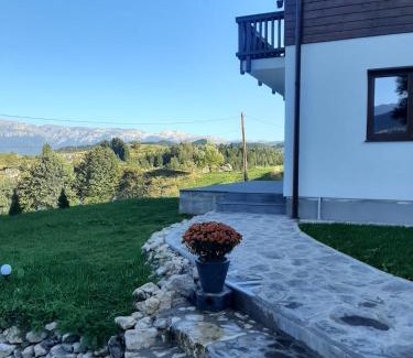 Sirnea Casa | Dealul Craiului