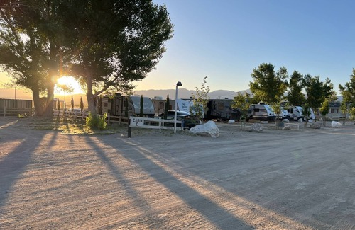 Olancha Alquiler De RV | Death Valley RV Rest Spot#7 in the Eastern Sierras