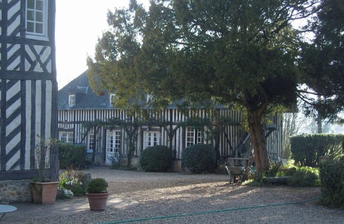 Les Authieux-sur-Calonne Casa | Deauville/Trouville charm campaign. Manoir de la Porte. 4 hectares Private tennis court