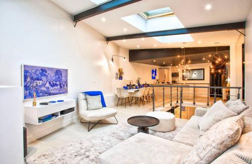 Trouville-sur-Mer Apartamento | Deauville Luxury Blue Loft - sauna and inside pool