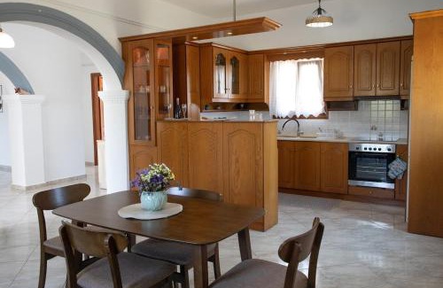 Leros Casa | Debbie's Holiday Home with sunset