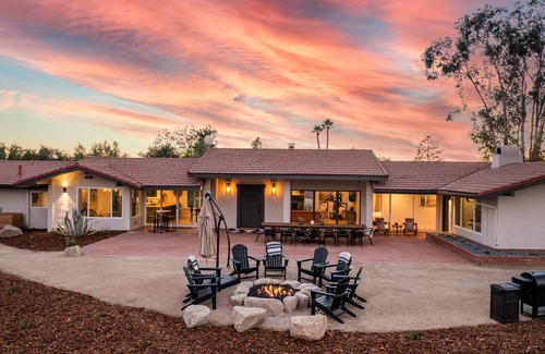 Ballard Casa | Deboem Vineyard | 20-Acre Organic Wine Retreat!
