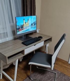 Debrecen Apartamento | DebRentZen Station Apartman - business plus