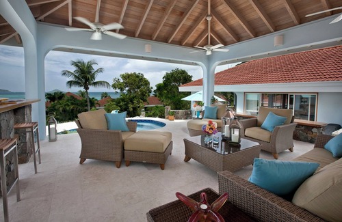 Spanish Town Villa | Impresionantes vistas al mar: cascada, ping pong, putting green, bañera de hidromasaje, aire acondicionado completo