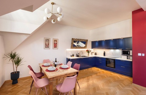 Stare Mesto Apartamento | Decadent Art Deco Apartment in Old Town