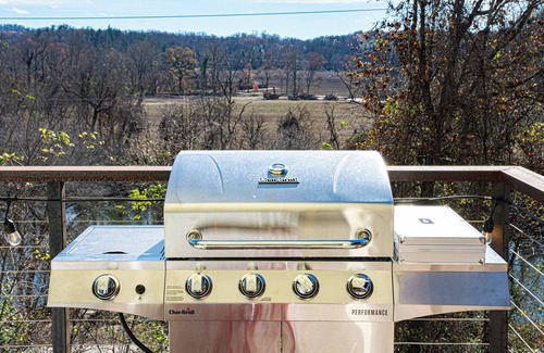 Asheville Casa | Decadent W Asheville Home, Rooftop Hot Tub & Views