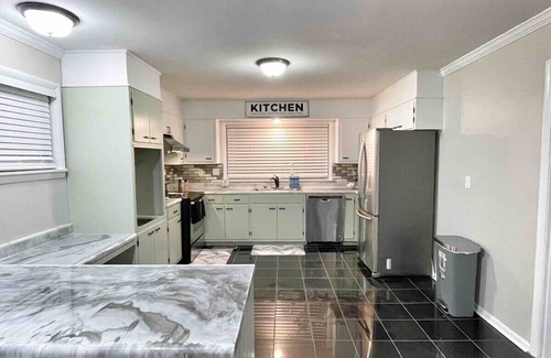 Decatur Casa | Decatur Home - Chic Comfort, Family & Fun!