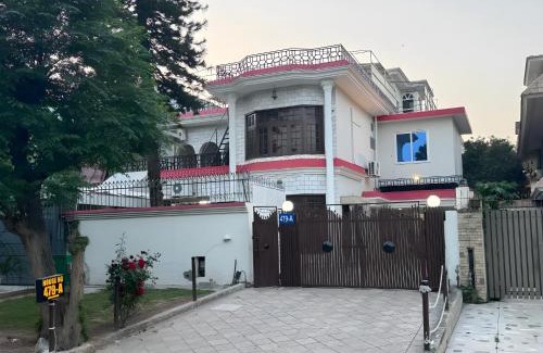 Islamabad Casa | Decent Luxury Guest House F-10
