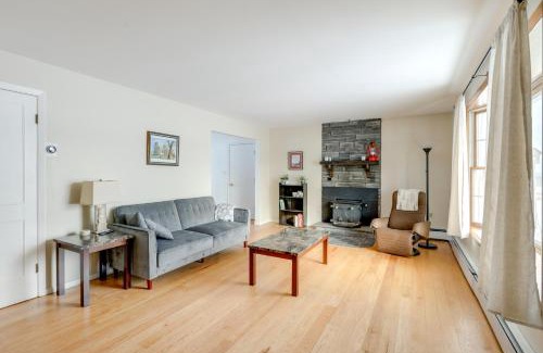 West Eaton Casa | Deck and Fire Pit Cozy Escape in Morrisville!