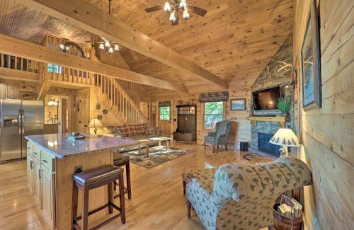 Hays Casa | Deck and Mtn Views Blue Ridge Cabin Near Hiking
