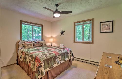 Locust Lake Village Casa | Deck and Resort Amenities Pocono Lake Home