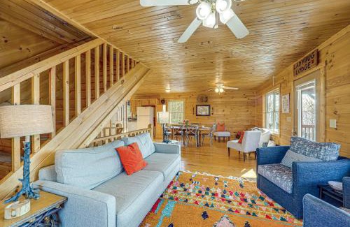 Purlear Casa | Deck and Views Blue Ridge Mountain Cabin
