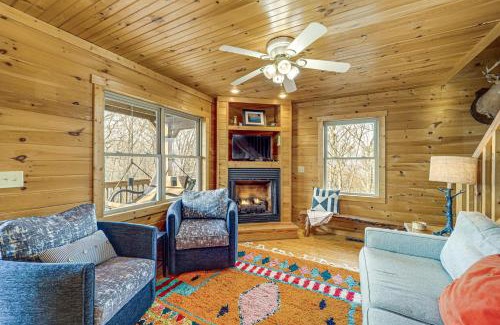 Purlear Casa | Deck and Views Blue Ridge Mountain Cabin