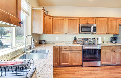 Clay Springs Cabina | Deck & ATV Trail Access: Quiet Cabin in Show Low