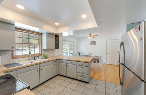 West Eaton Casa | Deck & Fire Pit: Cozy Escape in Morrisville!