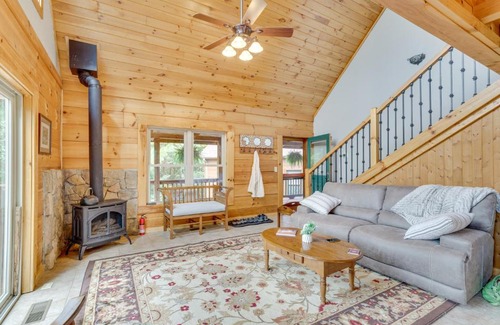 Bostic Casa | Deck, Grill and Fire Pit Blue Ridge Mountain Cabin!