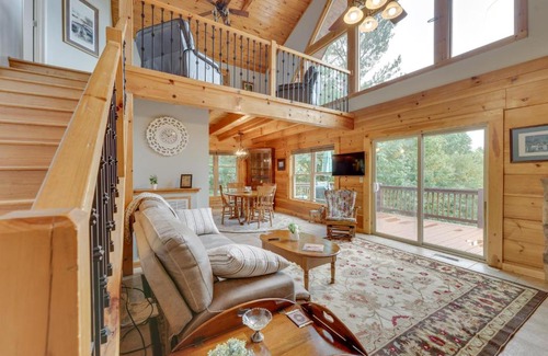 Bostic Casa | Deck, Grill and Fire Pit Blue Ridge Mountain Cabin!