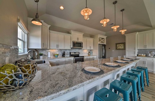 Crystal Beach Casa | ¡NUEVO! Crystal Beach Home con terraza, patio + vistas al mar