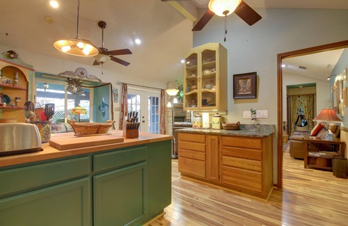 West Oak Hill Casa | Deck & Private Hot Tub: Pet-Friendly Austin Home