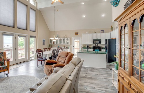 Chapin Casa | Deck & Views: Lake Murray Escape in Chapin!
