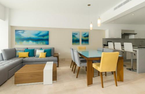 Puerto Vallarta Apartamento | Deck12 Casino and Resort by Monyxbnb